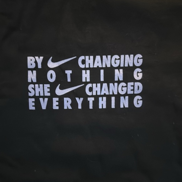 Serena Williams Tennis Tee - Picture 2 of 4